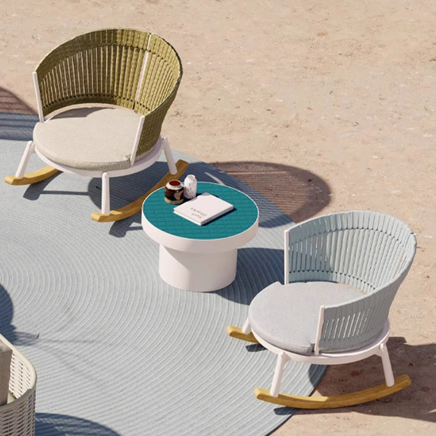 Silla de mecedora de caña balcón pequeño sofá al aire libre mesa de té combinación al aire libre tres piezas set perezoso patio muebles de jardín