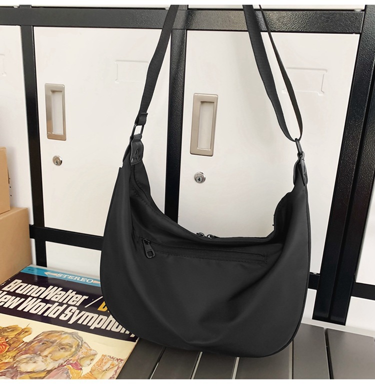 ins Simple nylon fabric crossbody bag for women 2023 new Korean style fashionable single-shoulder dumpling bag for students, trendy single-shoulder bag undefined
