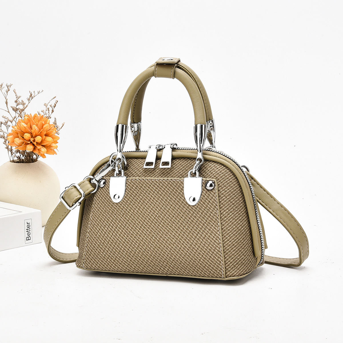 2025 nuevo estilo temperamento bolso de mujer bolso grande bolso de hombro de mujer salvaje otoño e invierno versión coreana de moda mensajero de moda mujer