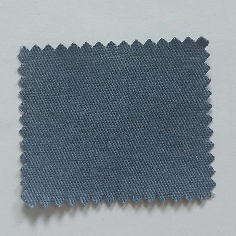 Precio de fábrica de tela de algodón tejido de color sólido suave tela de camisa 100% algodón cepillado impermeable