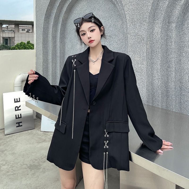 Sweet and cool black suit jacket for women, loose fit, unique design, stylish and trendy for petite women, perfect for spring and autumn.