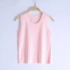 Fuchsia vest