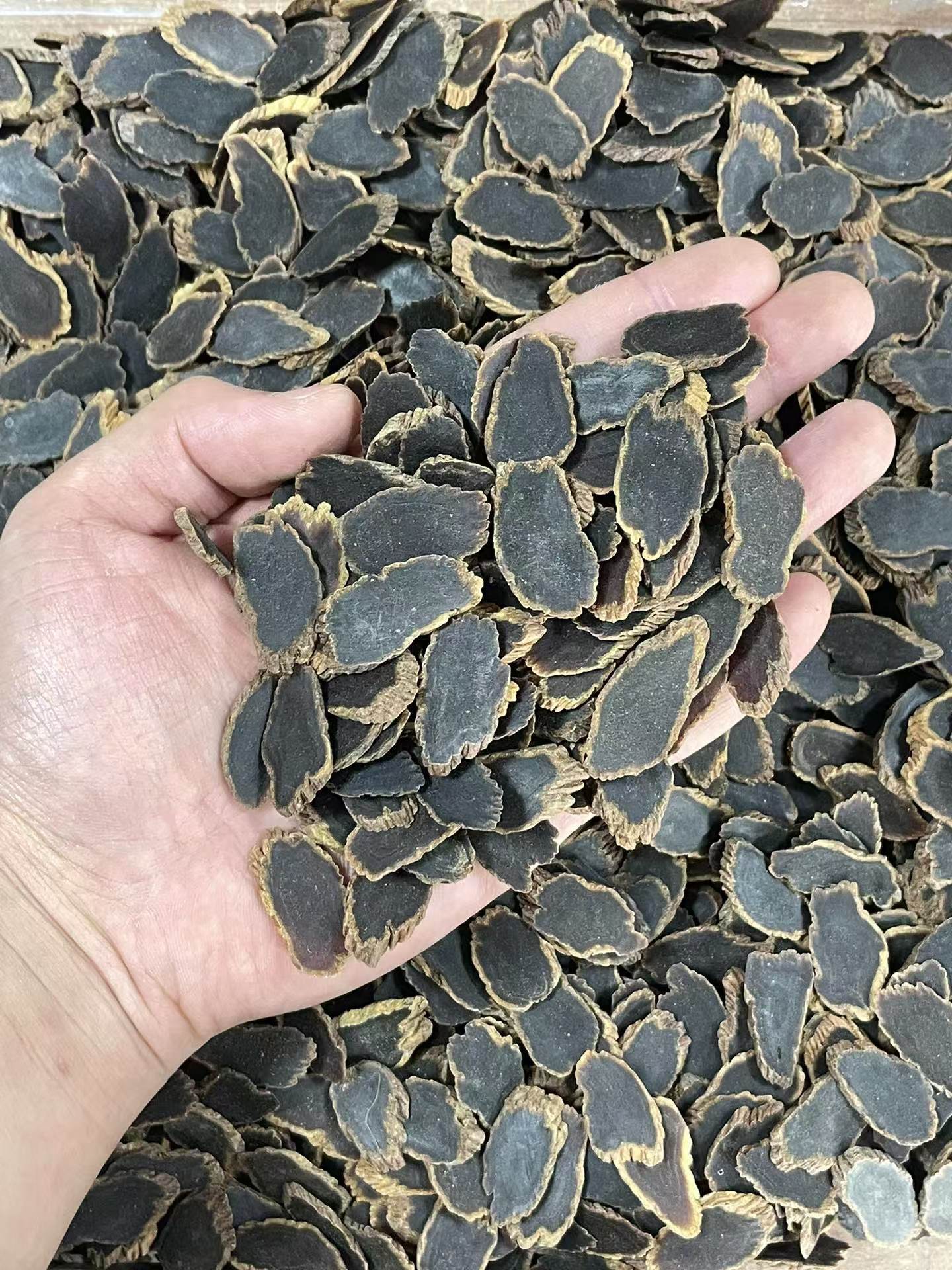 Black Ginseng Slices 500g Dried Korean Red Ginseng Root Slices for Cooking and Herbal Soups quality and texture