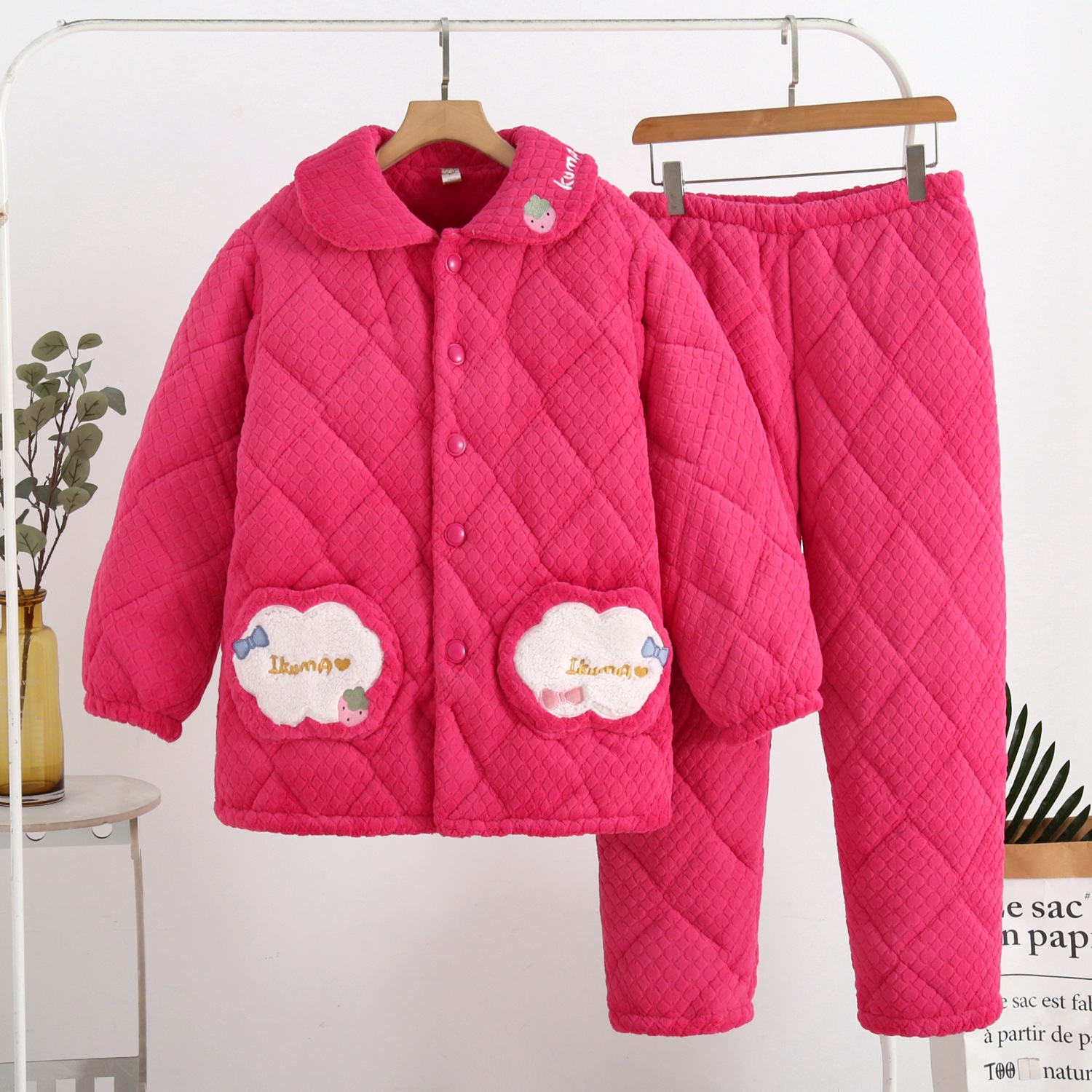 パジャマ女性冬のサンゴのベルベットの三層の厚いベルベット保温綿フランネル春秋冬の家庭服