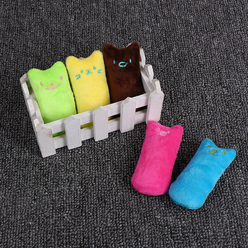 Cat toy: Catnip-filled plush thumb doll—perfect for solo fun, boredom relief, and teeth-grinding play. Wholesale cross-border pet supplies.