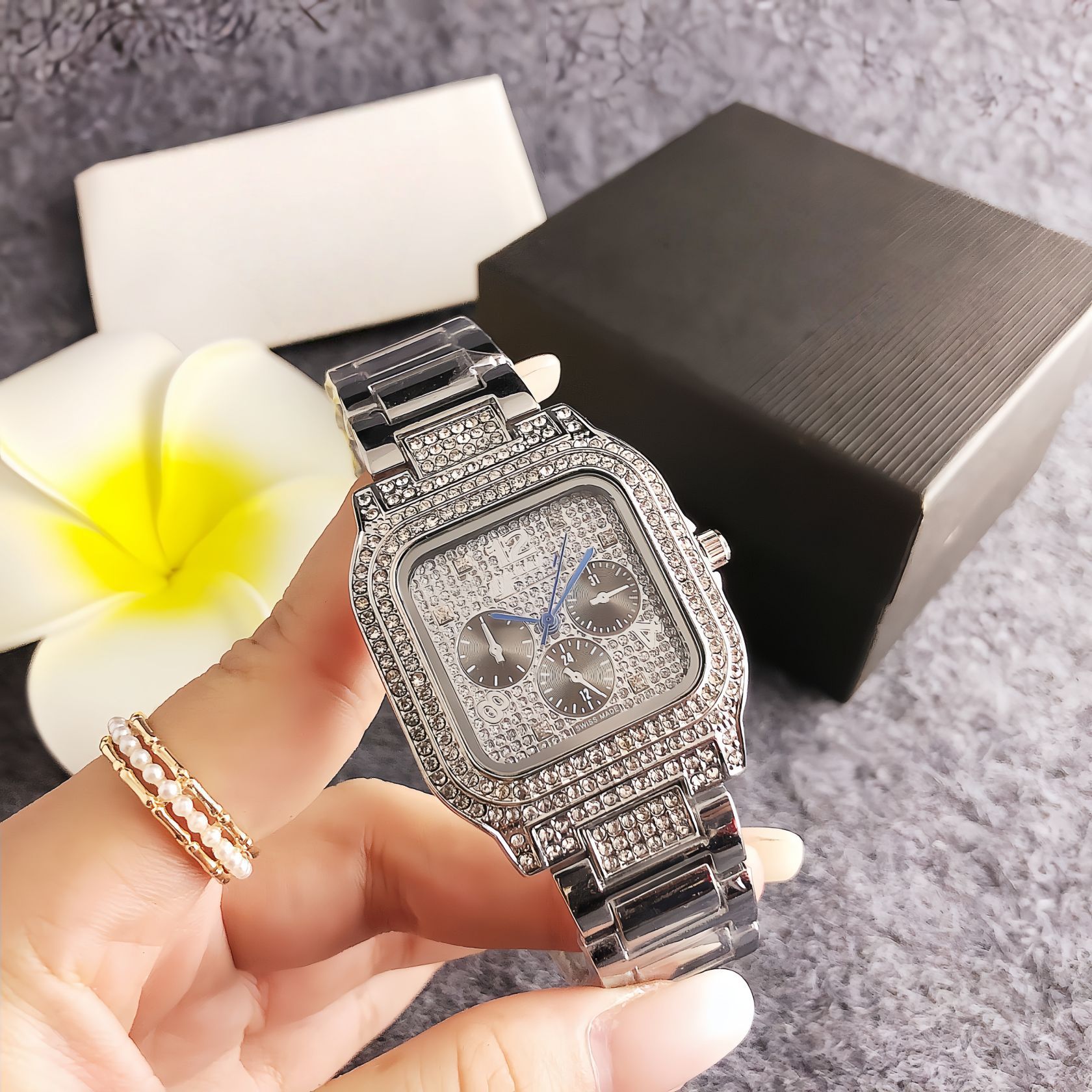 Watch Outdoor Watch Luxury Men's Business Watch Women's Baby's Breath Women's Light Luxury Niche Women's Watch Simple Temperament Quartz