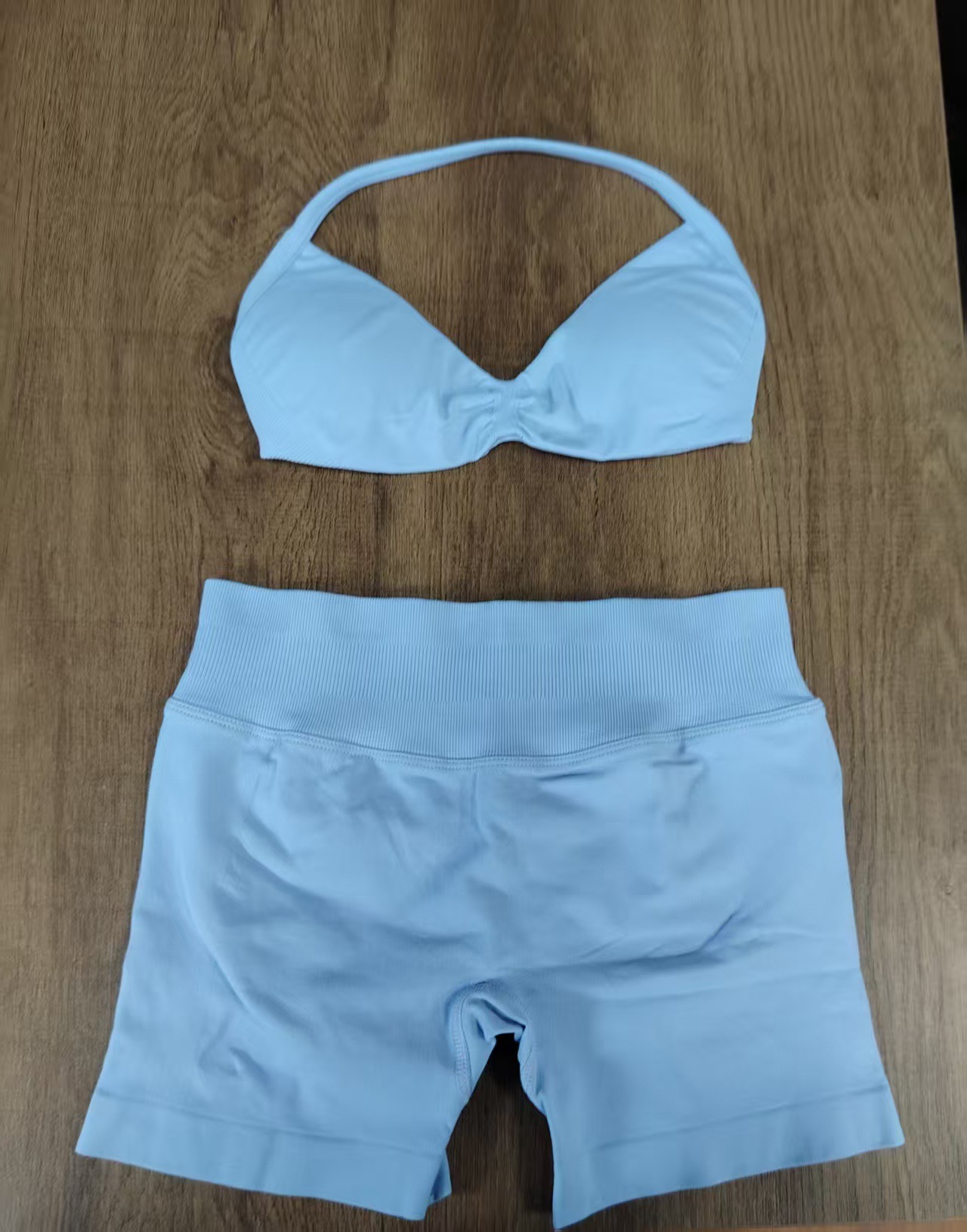 Conjunto DF Amazon pantalones cortos explosivos sujetador pequeño alto elástico superfino nailon halter cuello hermoso chaleco deportivo trasero