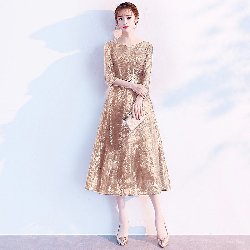 Golden long belt, mid-length