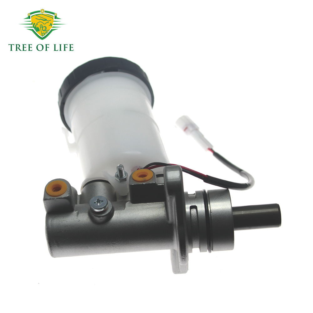 51100-65D00 is suitable for Suzuki's new brake master cylinder with fluid reservoir and sensor