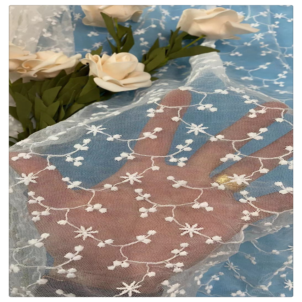 网布绣花蕾丝水溶白色花边电脑刺绣面料女装桌布窗帘婚纱礼服网纱