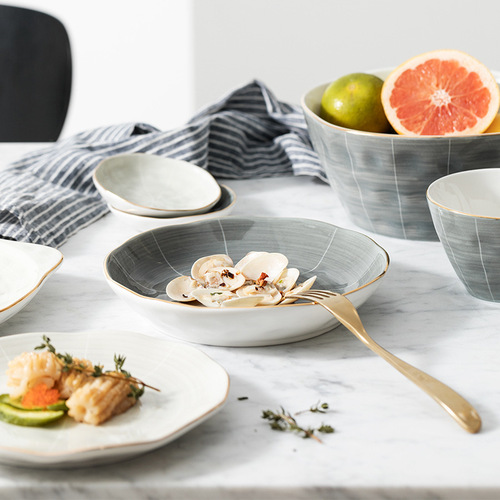 European-style light luxury gold edge underglaze ceramic tableware set, including bowls, plates, and dishes, for home use, serving plates, soup bowls, eating bowls, chopsticks, and plates