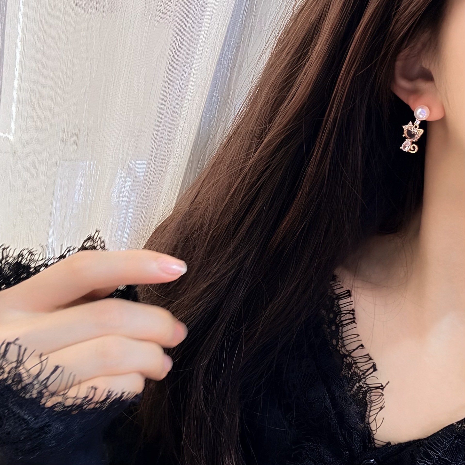 ��͸����Сè����Ȼ��ˮ����������Զ���С�ڶ������߹�������