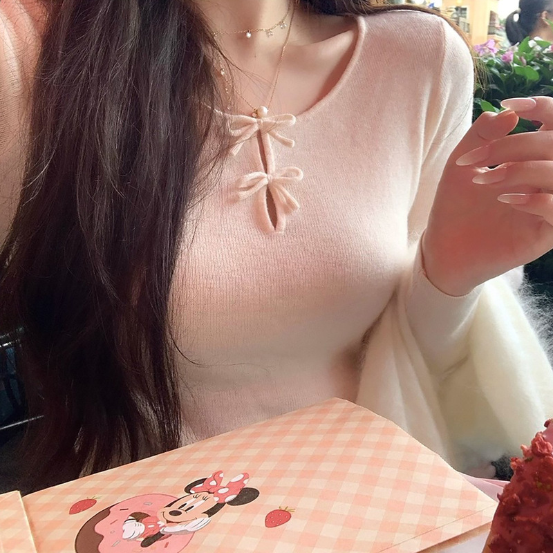 In-Stock Double Sweetness Wool Bow-Knot Base Knit Top for Women, New Winter Round-Neck Sweater for Layering