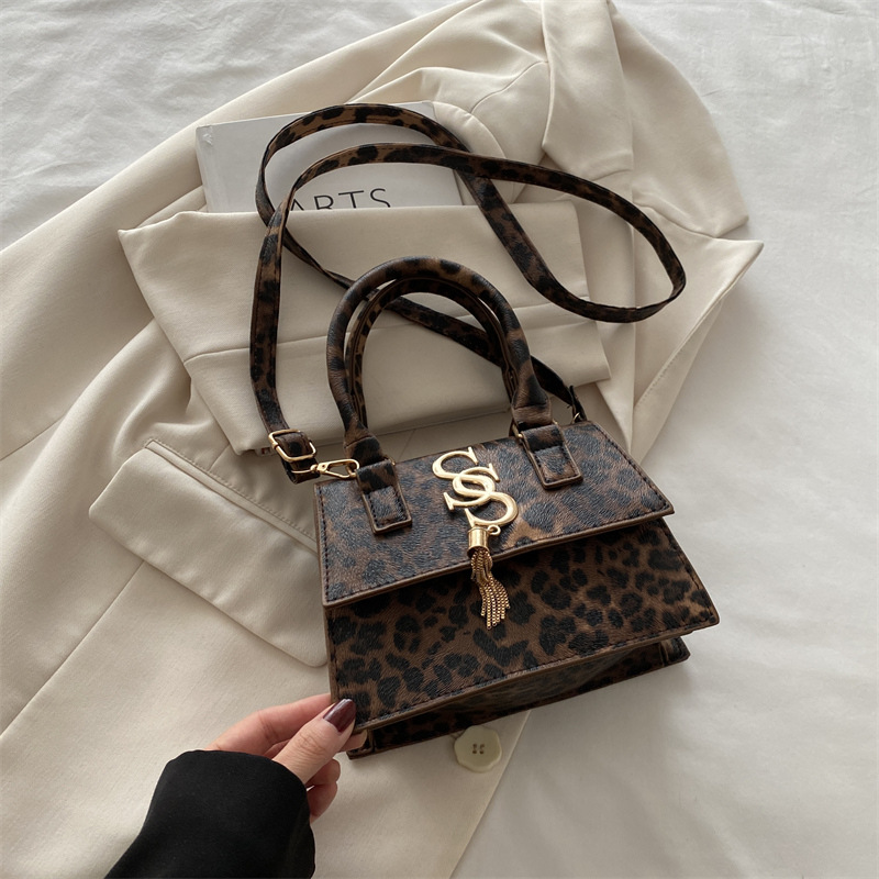 Otoño y invierno nuevo estilo versátil inros flange mochila de hombro