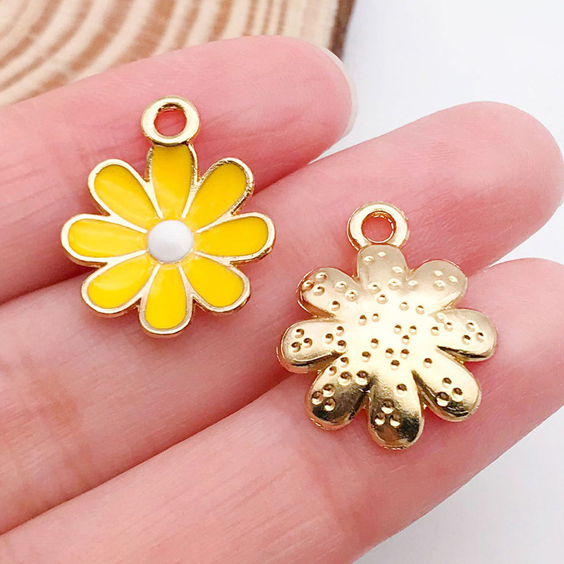 1つのドリップオイルの小さいデイジーの合金のペンダントのアクセサリの太陽の花のdiyのキーホルダーのイヤリングのネックレスのペンダント|undefined