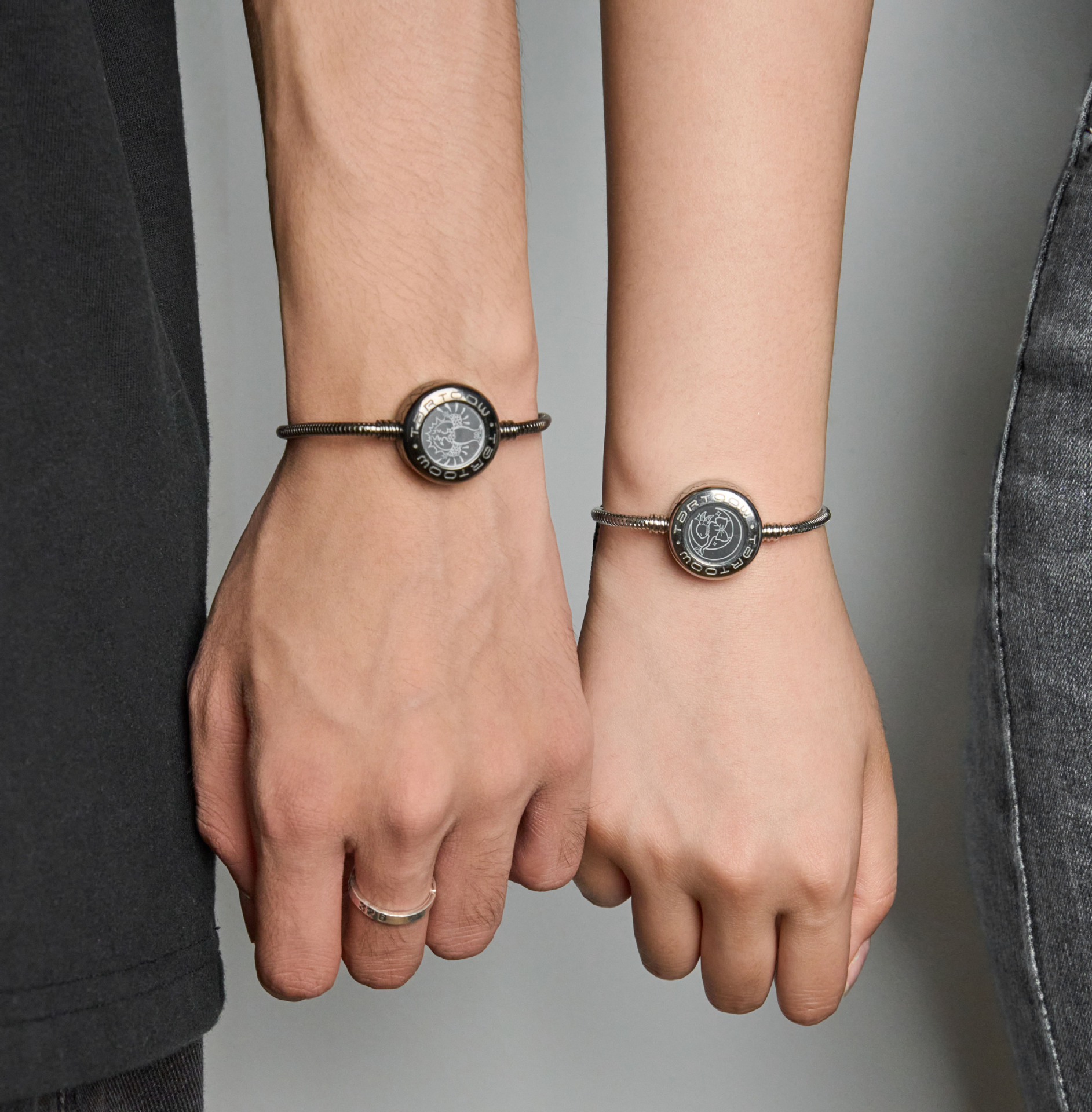 Black E Silver R (se puede personalizar)