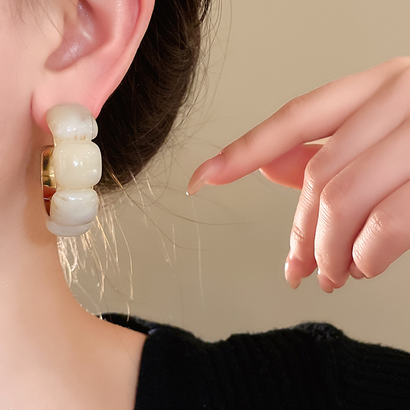 23g Weight 925 Sterling Silver Ear Needle Material Earrings Classification 1 Pair Quantity Daily, Street Occasion Resin Material Geometric Pattern All Seasons Season Women's Gender Plating Design Simple Style Style 1 Pair Simple Style Geometric Plating Resin Earrings 13