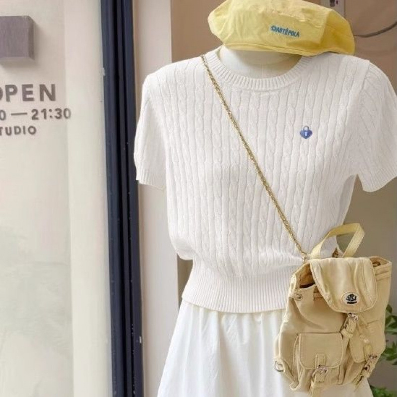 Chanel Style Twist Knitted Sweater Women's 2025 Summer Round Neck Twist Short Sleeve Shoulder Niche Design T-shirt Top