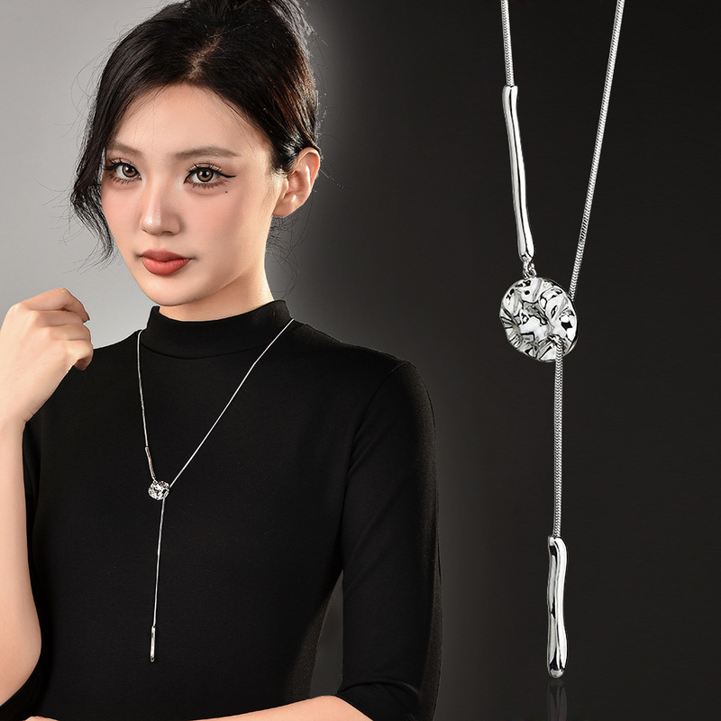 New Style Simple Autumn and Winter All-match Five-pointed Star Drawdown Dress Chain High-grade Round Hammer Pattern Adjustable Long Necklace New Style Simple Autumn and Winter All-match Five-pointed Star Drawdown Dress Chain High-grade Round Hammer Pattern Adjustable Long Necklace