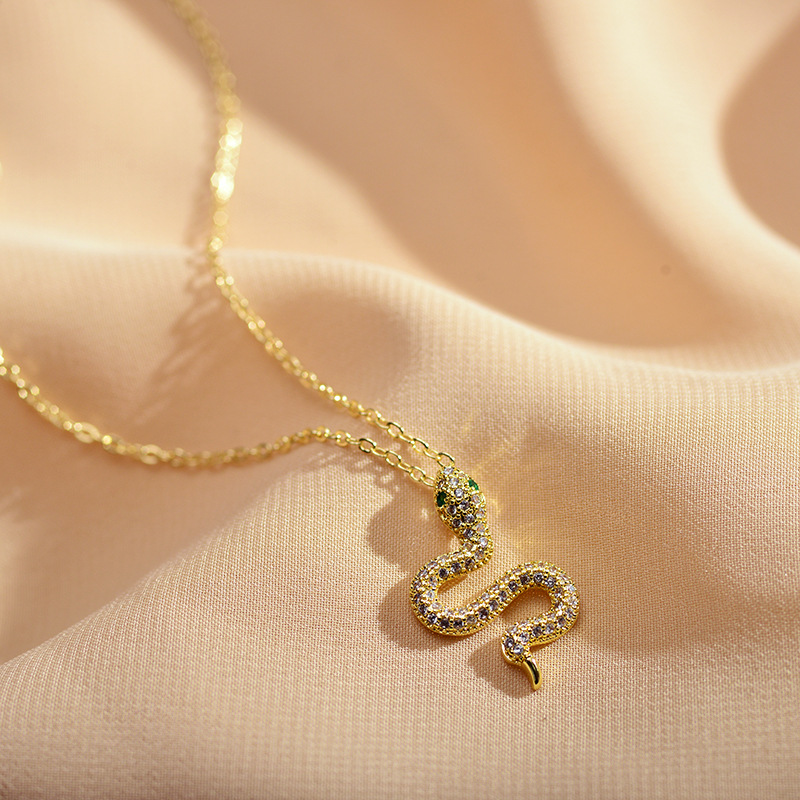 Casual Snake Copper Gold Plated Artificial Rhinestones Pendant Necklace 1 Piece
