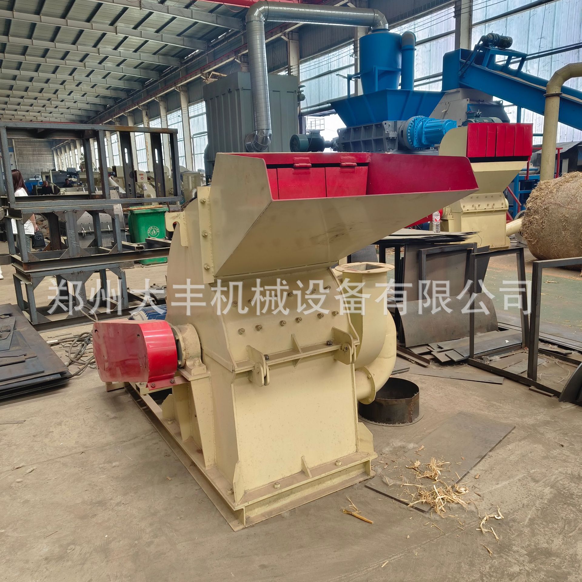 废旧木头木材锯末粉碎机 粗细可调粉碎机 移动式粗木头破碎机