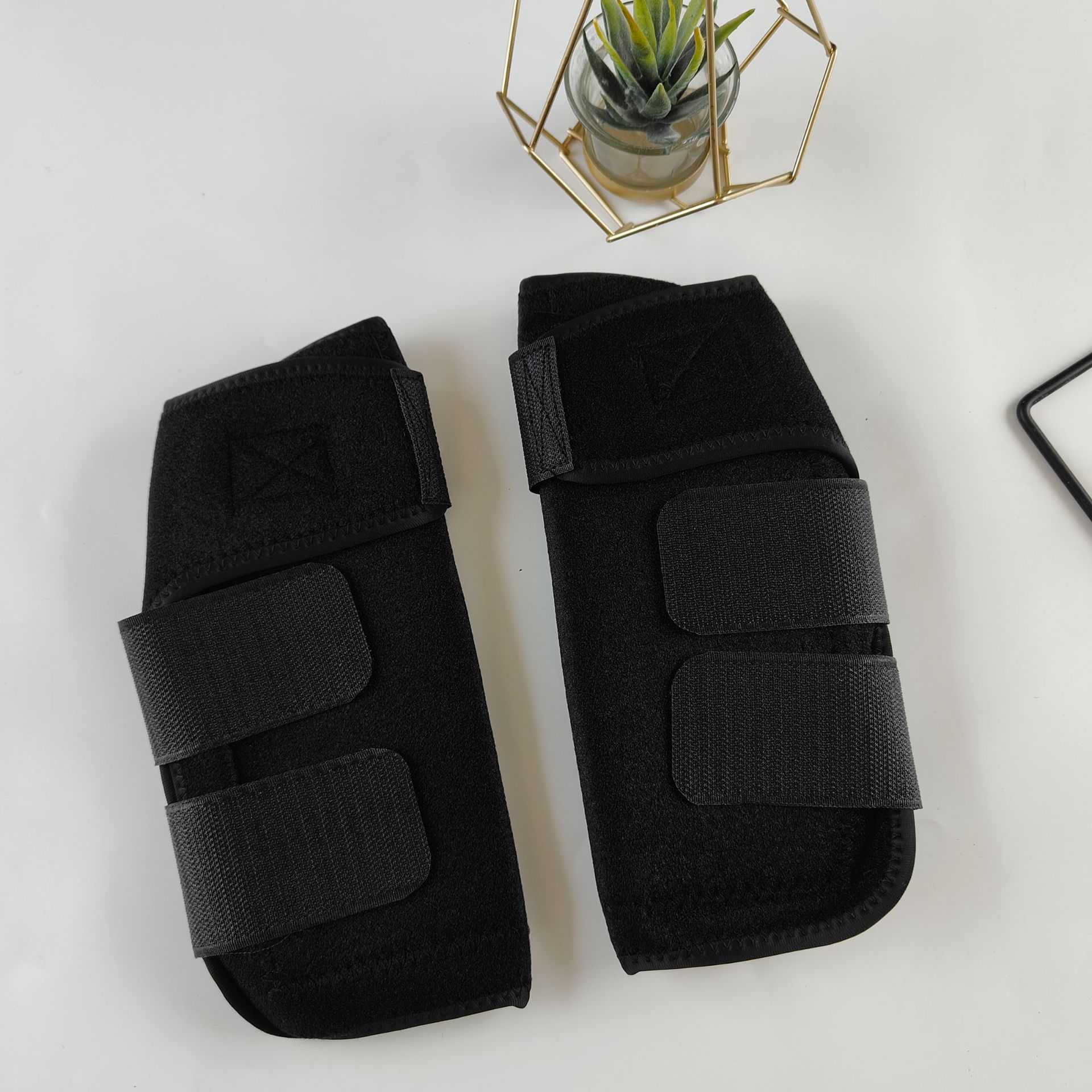 New Horse Leg Protectors, Anti-Collision Neoprene Horse Leg Wraps, Professional Horse Racing Equipment, Horse Protective Gear, Equestrian Supplies
