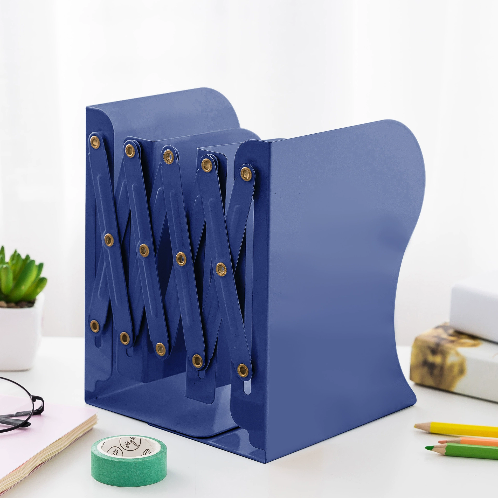 Factory direct sales explosion creative stationery supplies telescopic book holder folding book frame metal students cartoon