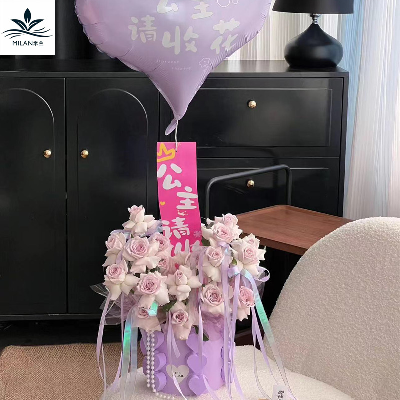 Nuevo ramo de rosas de Qixi, caja de regalo de flores redondas, caja de regalo de flores.