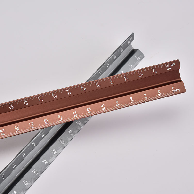 Regla de dibujo Mitsubishi a escala anti-corte personalizada, escala triangular, herramienta de medición de dibujo de diseño interior