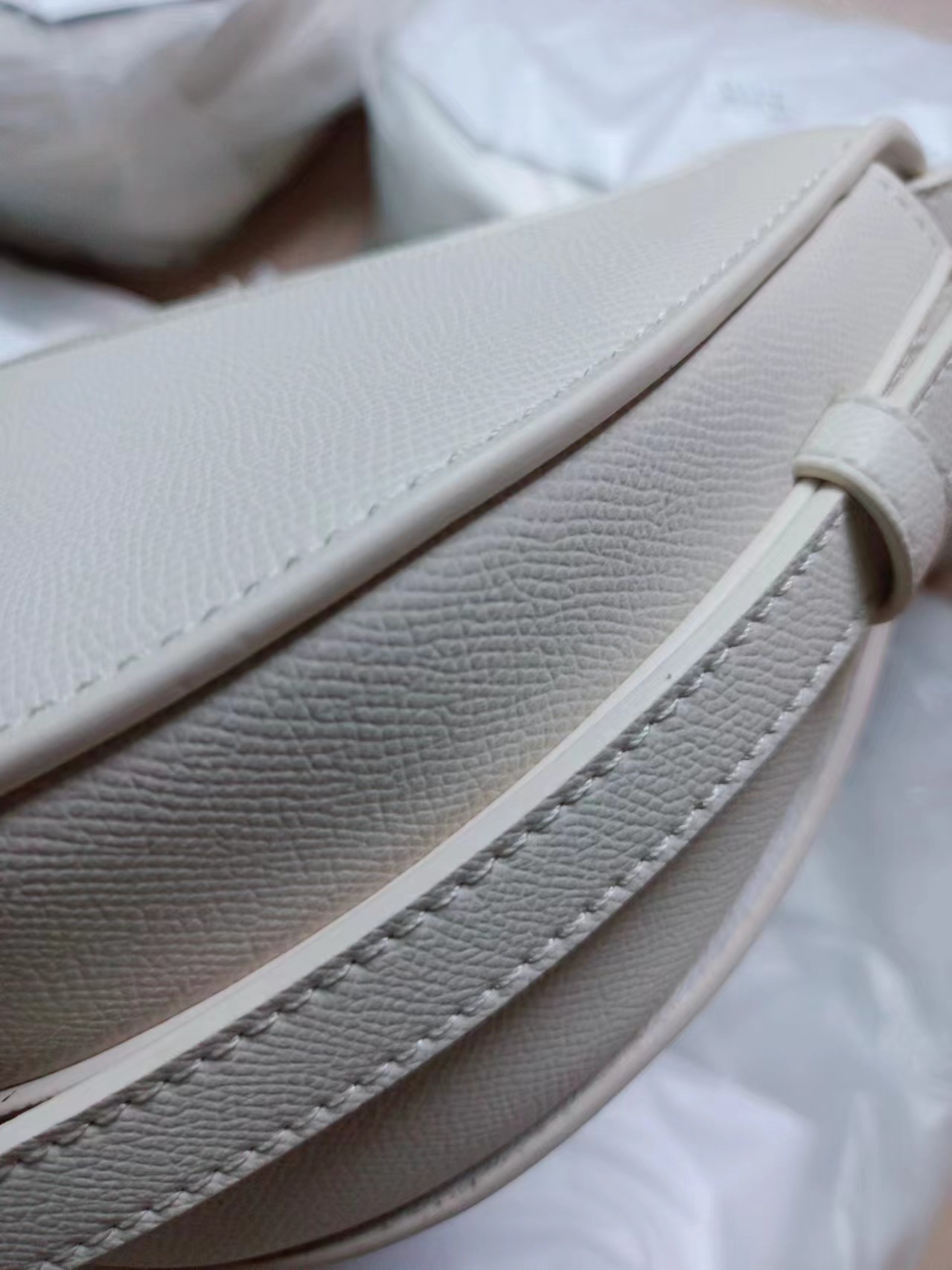 Borsa a spalla donna a mezzaluna con motivo litchi stile francese_voghion.com