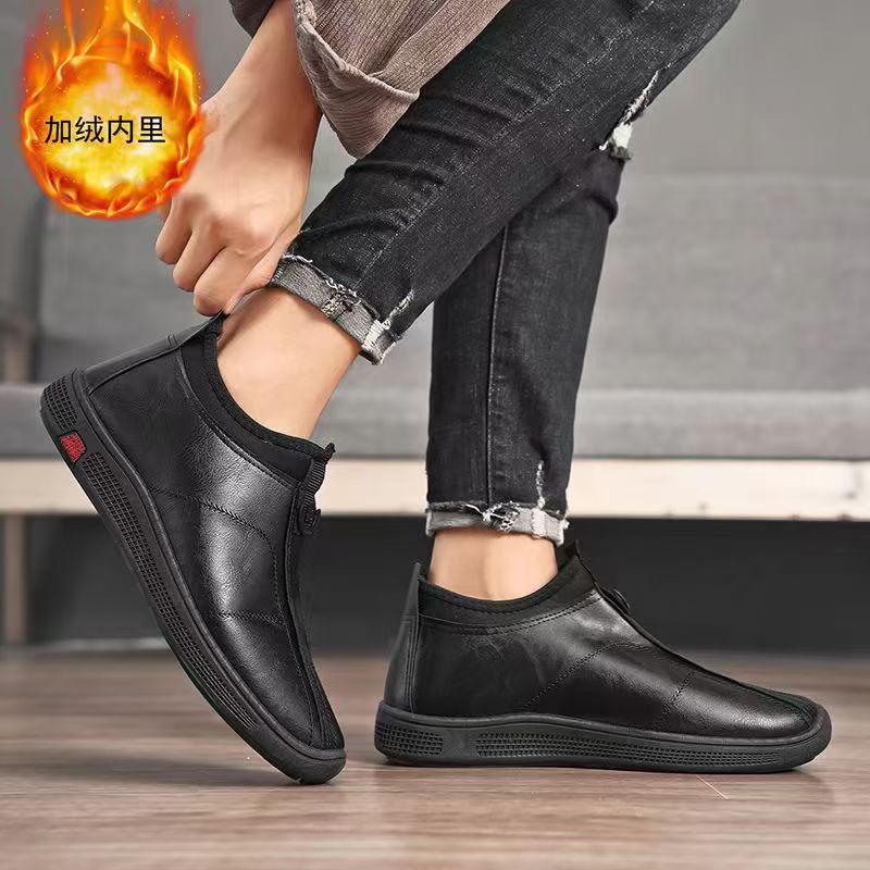 Invierno nuevo hombre de mediana edad zapatos de cuero de algodón antideslizante zapatos de cuero de terciopelo más grueso calentamiento de base suave zapatos de cuero de algodón