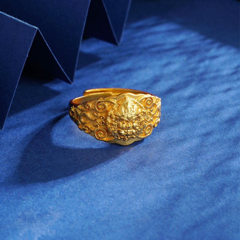 Anillo de oro