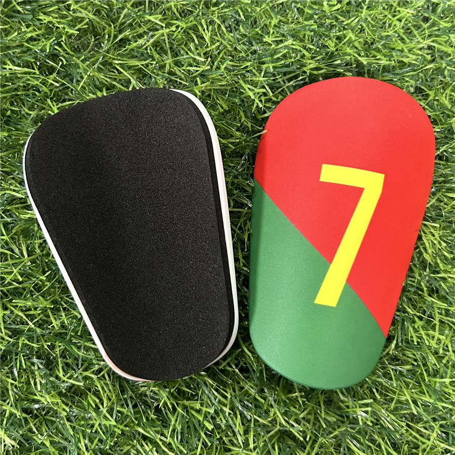 № 7 красный зеленый