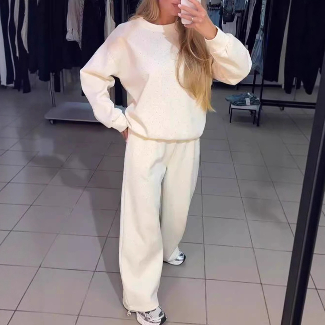 2024 European and American Cross-Border Autumn and Winter Popular Women's Casual Round Neck Long-Sleeved Full-Body Hot Diamond Drawstring Two-Piece Suit