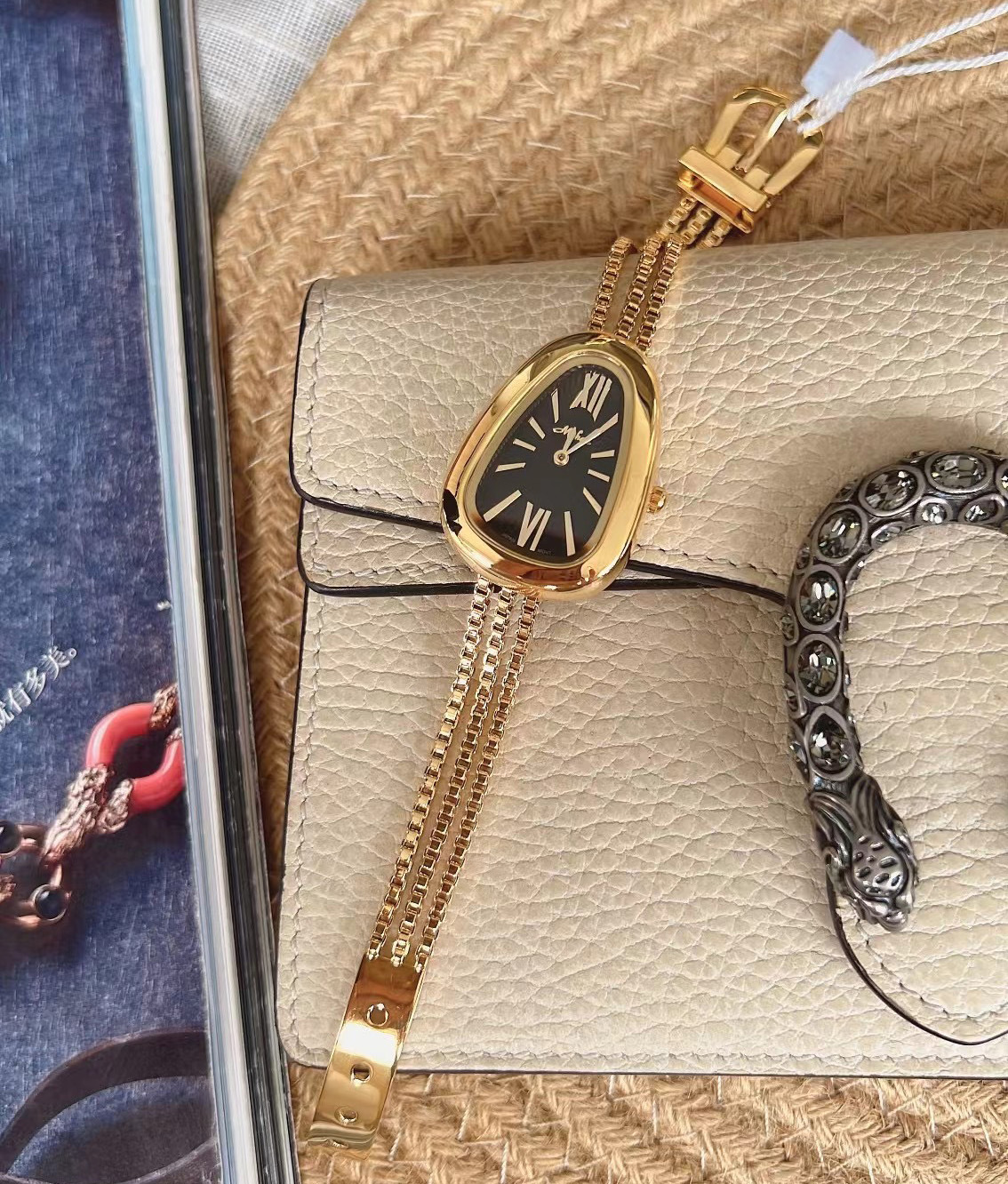 Holiday, Daily Occasion Casual Geometric Buckle Quartz Watch Women's Watches