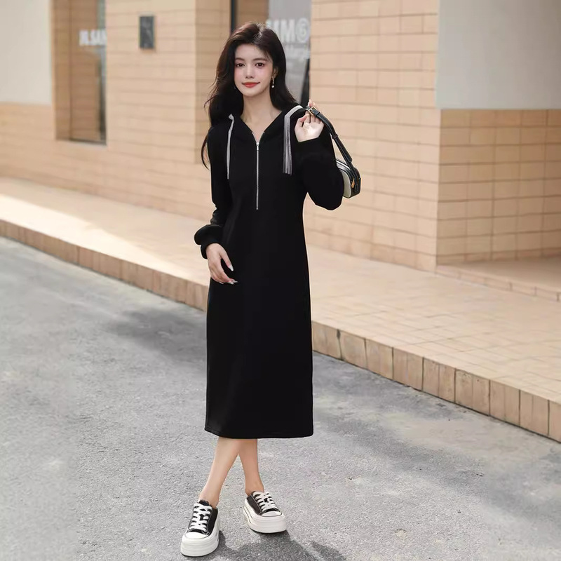 French Hepburn Style Hat Collar Small Black Dress 2024 Autumn New Casual Fashion All-match Elegant Slim Fit dress