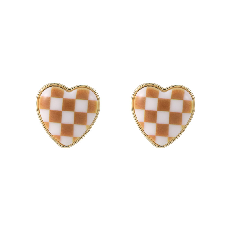 Heart Checkerboard Drop Oil Stud Earrings Wholesale Nihaojewelry display picture 4