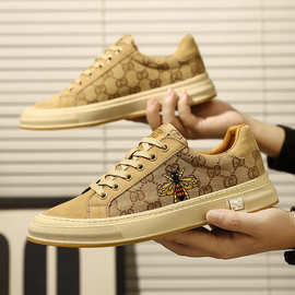 夏季男士透气板鞋男款潮鞋欧洲站男鞋小众男生休闲鞋高端轻奢鞋子