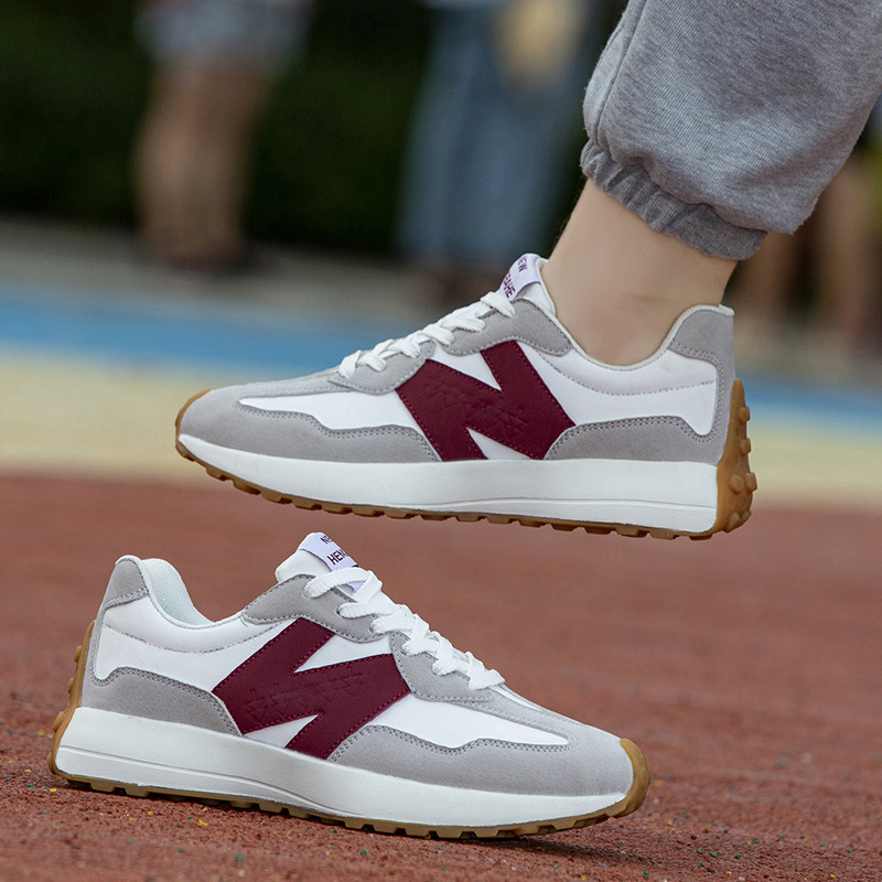 2025 zapatos de pareja de cintura pequeña retro de alta calidad zapatos de papá simples deportes y ocio zapatos Forrest Gump zapatos para correr ultraligeros