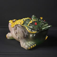 Gold Coin Toad Tea Pet Color Changing Fine Decorative Piece, Suitable for Tea Table Tea Set Accessories, Creative Office Desk Reception Desk Opening Gift