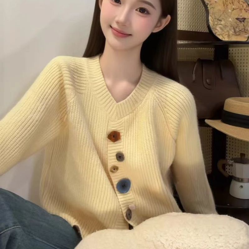 韩系宽松不规则设计彩扣毛衣2025秋冬新款甜美外穿白色针织上衣女|undefined