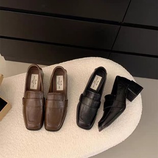 2024 Autumn and Winter Retro Square Toe Jk Uniform Small Leather Shoes for Women Thick Heels and Shallow Mouths British Style Slip-On Loafers for Women