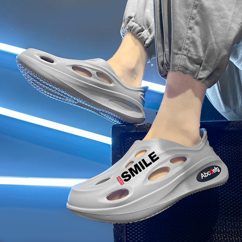 Nuevos zapatos con agujeros para hombre EVA fondo suave antideslizante transpirable playa cómoda sandalias deportivas de alto valor para uso exterior de verano