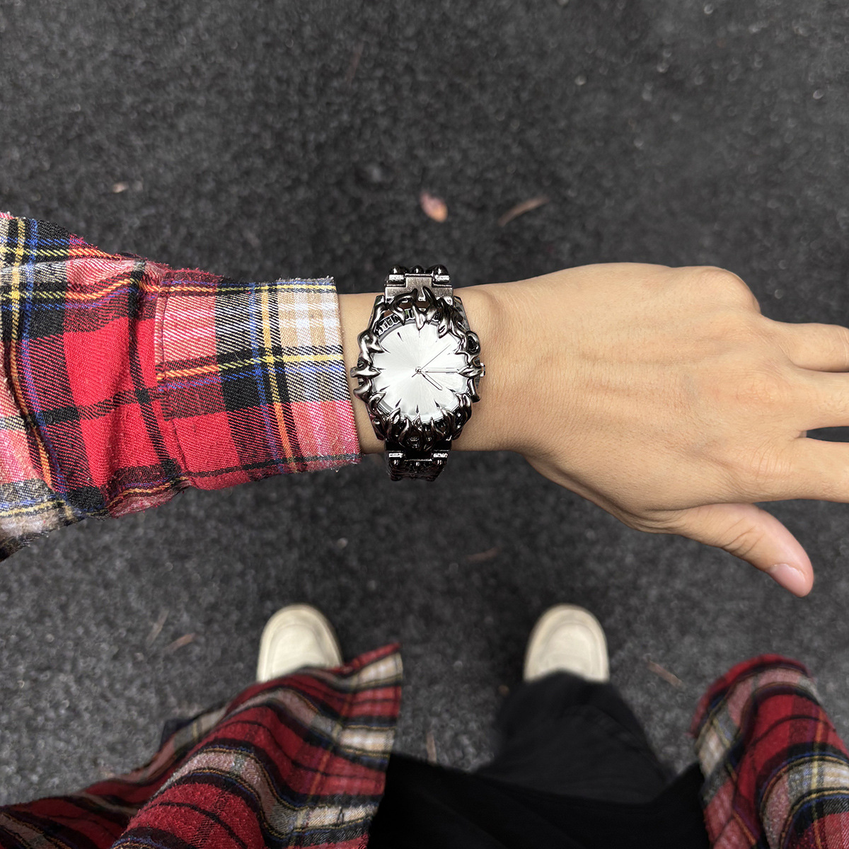 ミレニアムヴィンテージ異形爪メンズ腕時計外国貿易クロスボーダー卸売欧米ファッションクール男性腕時計