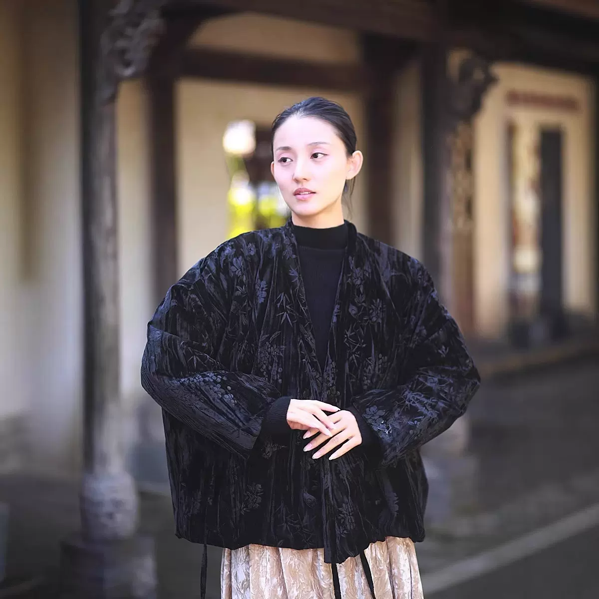 25冬丝绒国风压花系绳夹棉开衫新中式提花外套秋冬宽松棉衣2色