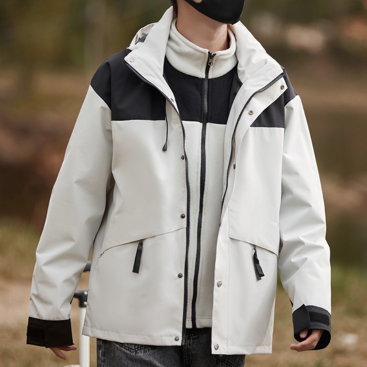 Spring and Autumn New Jacket Three-In-One Men's Water-Repellent Removable Fleece Jacket Mountaineering Jacket