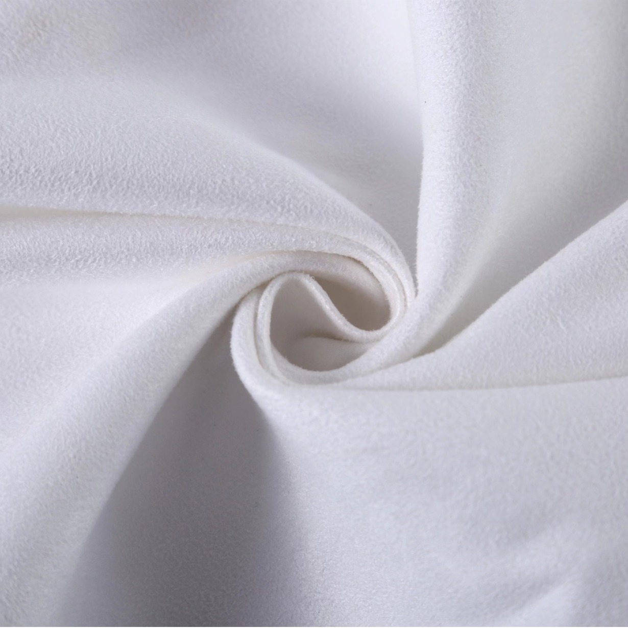 纬向五枚六枚麂皮绒现货白色鸡皮绒服装抱枕本白鹿皮绒印花面料