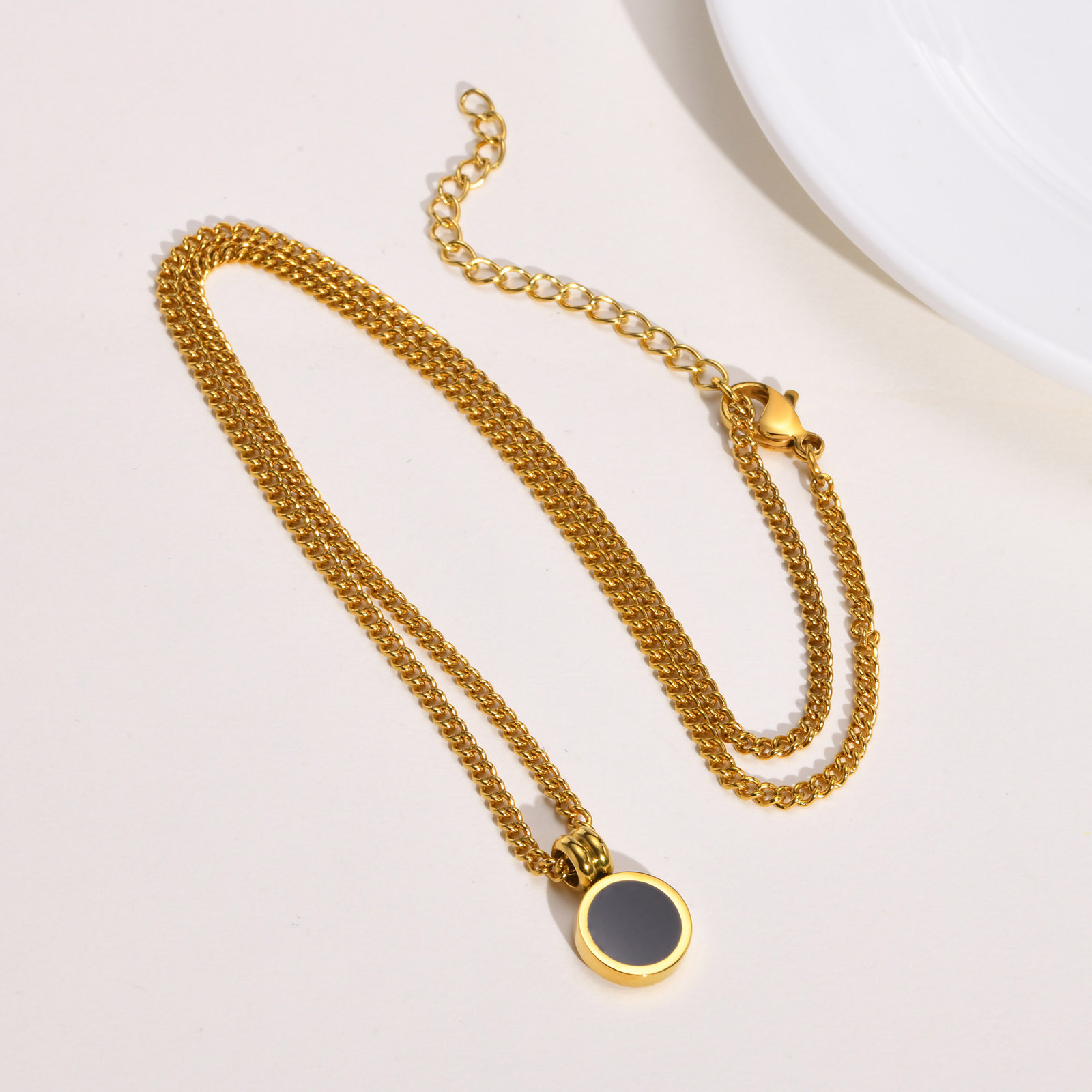 201 Stainless Steel Gold Plated Fashion Inlay Round Agate Pendant Necklace display picture 4