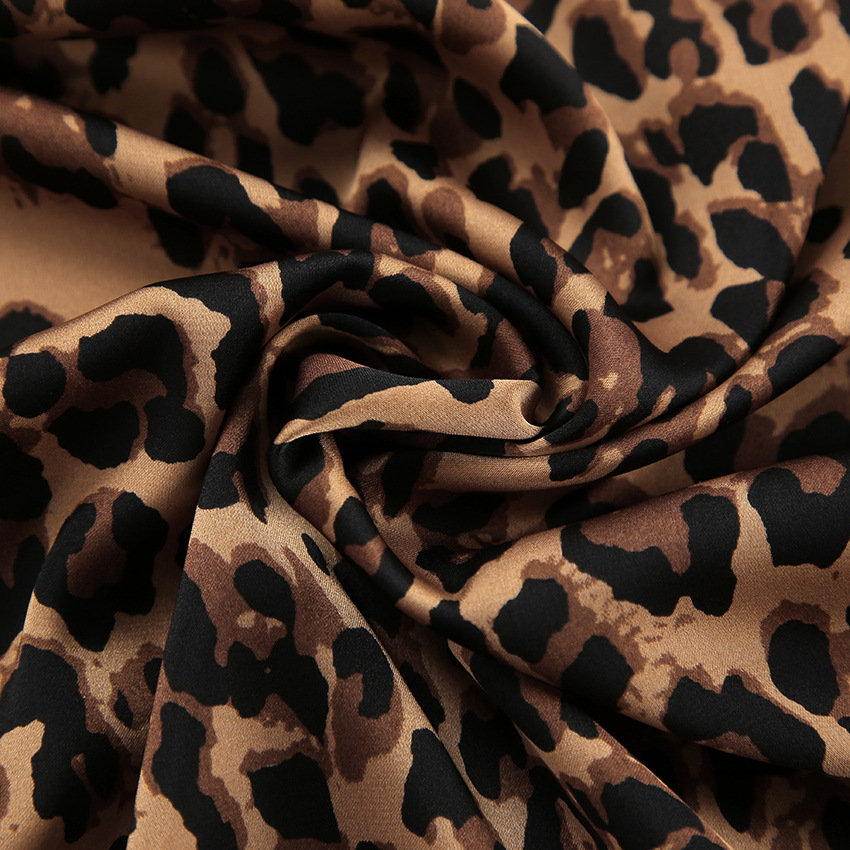 Luxury Feather-Trimmed Robe With Leopard Print – Soft Polyester Loungewear For Women, Versatile Sleepwear & Cover-Up_voghion.com