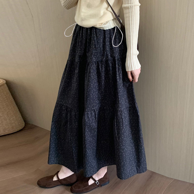 孕妇气质韩系碎花裙2025秋冬新款百搭高腰显瘦宽松半身裙减龄伞裙|undefined